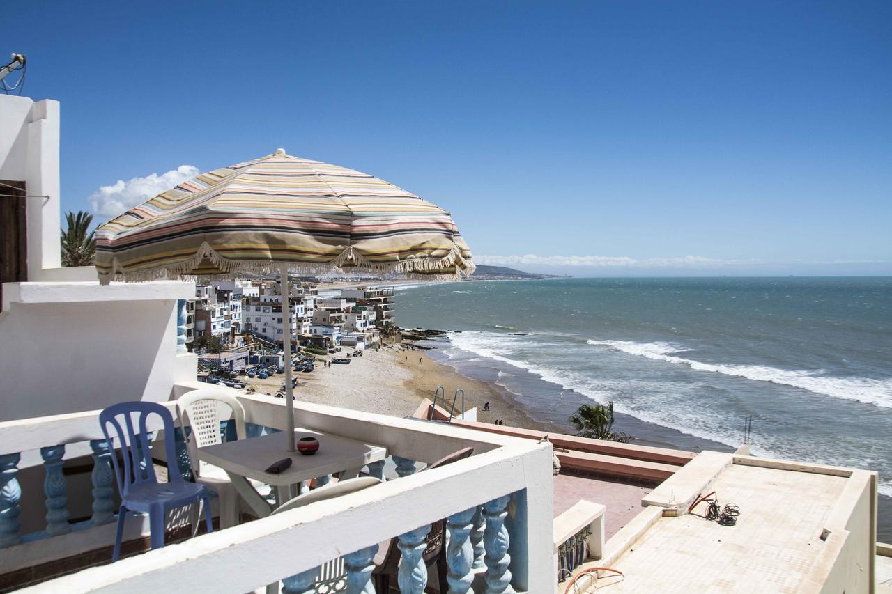 Laverie Du Soleil Surf House Bed & Breakfast Taghazout Exterior photo